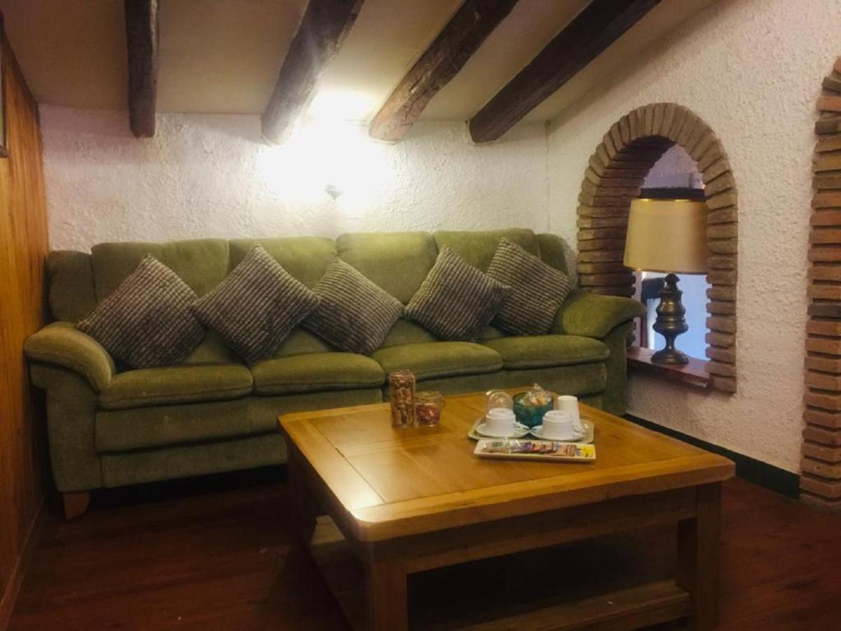 Bed and Breakfast Mas Rosich Alcover Экстерьер фото