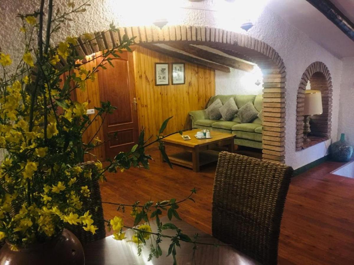 Bed and Breakfast Mas Rosich Alcover Экстерьер фото